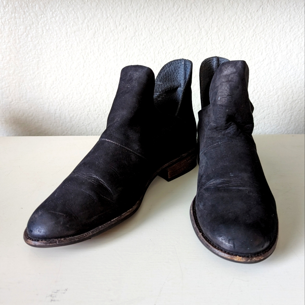 Steve Madden Wila Ankle Boots (Booties) in Size 8 Black